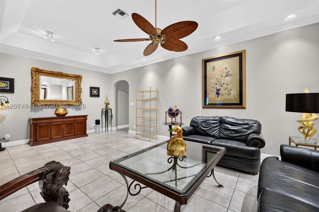 362 NE 7th Ave, Fort Lauderdale, FL 33301