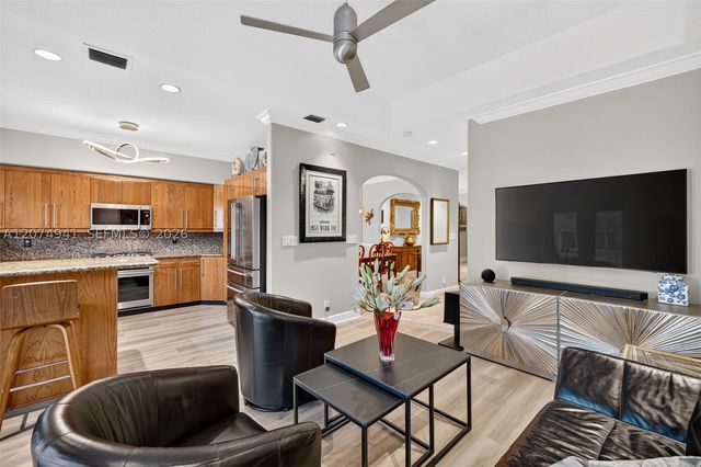 362 NE 7th Ave, Fort Lauderdale, FL 33301