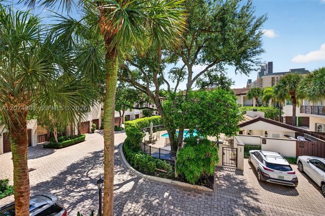 362 NE 7th Ave, Fort Lauderdale, FL 33301