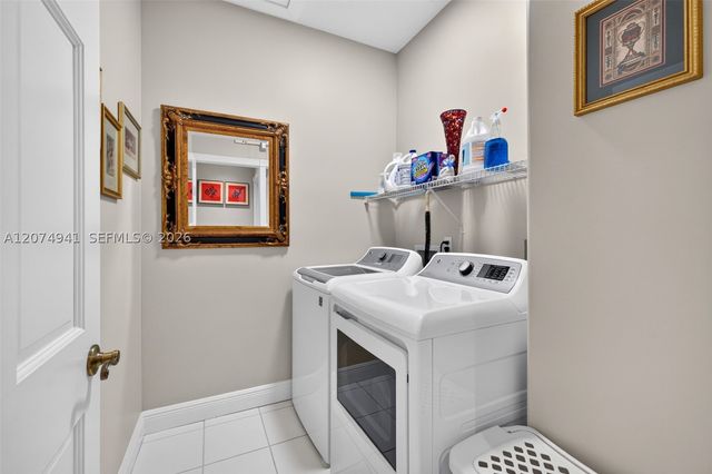 362 NE 7th Ave, Fort Lauderdale, FL 33301