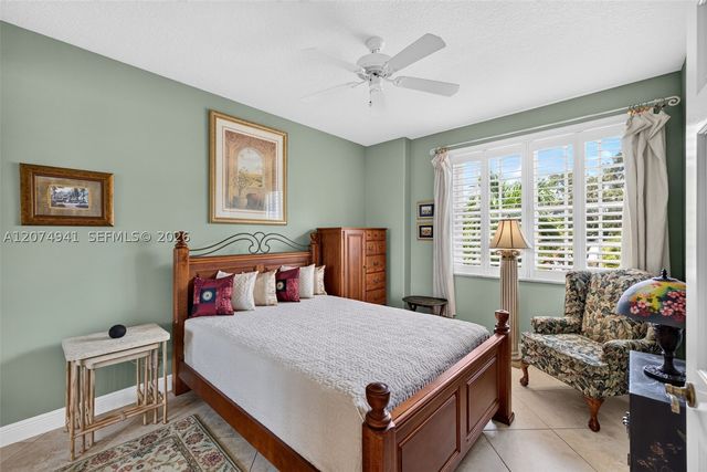 362 NE 7th Ave, Fort Lauderdale, FL 33301