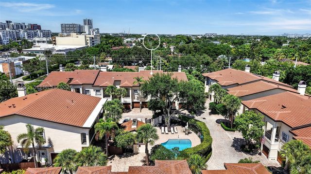 362 NE 7th Ave, Fort Lauderdale, FL 33301