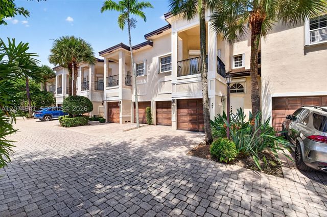 362 NE 7th Ave, Fort Lauderdale, FL 33301