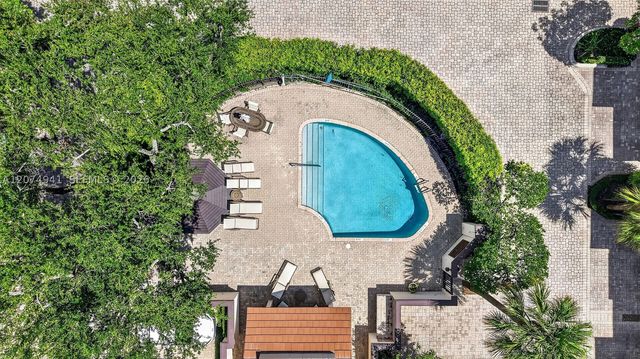 362 NE 7th Ave, Fort Lauderdale, FL 33301