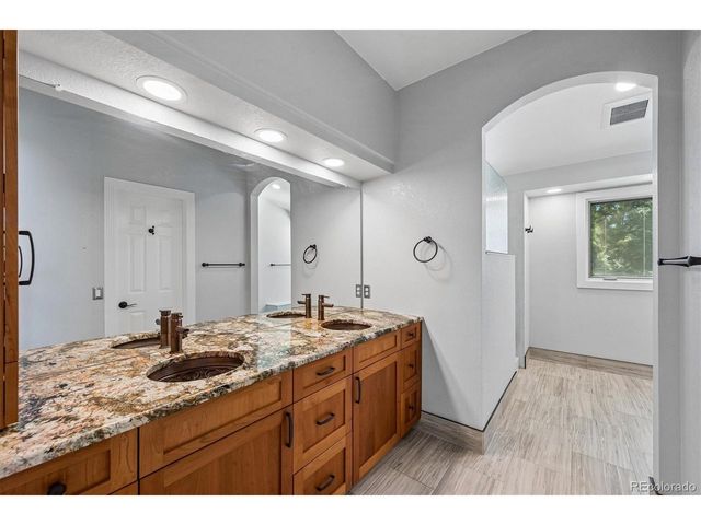 8725 Tall Grass Pl, Lone Tree, CO 80124