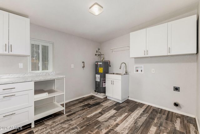 4729 E GREENWAY Street, Mesa, AZ 85205