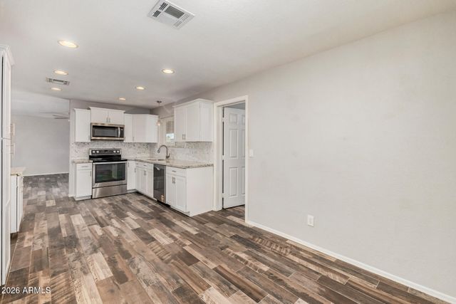 4729 E GREENWAY Street, Mesa, AZ 85205