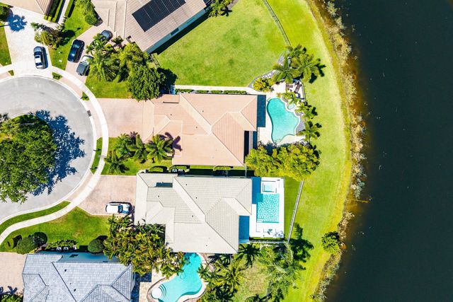 15758 Menton Bay Court, Delray Beach, FL 33446