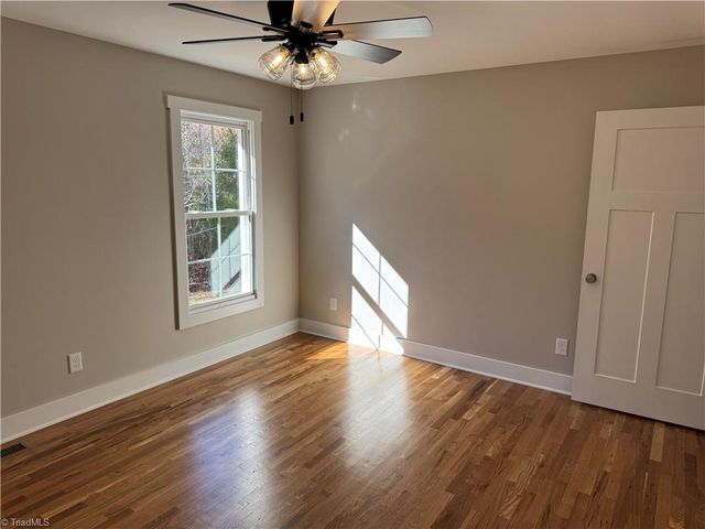 208 Meadow Run Lane, Lexington, NC 27292