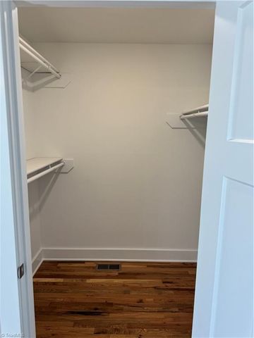 208 Meadow Run Lane, Lexington, NC 27292