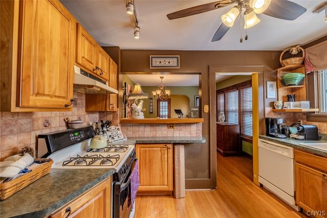 1353 Northcliffe Road, Syracuse, NY 13206