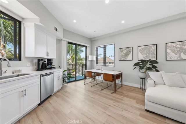 4703 River, Newport Beach, CA 92663