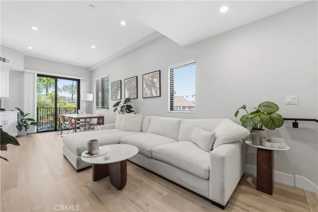 4703 River, Newport Beach, CA 92663