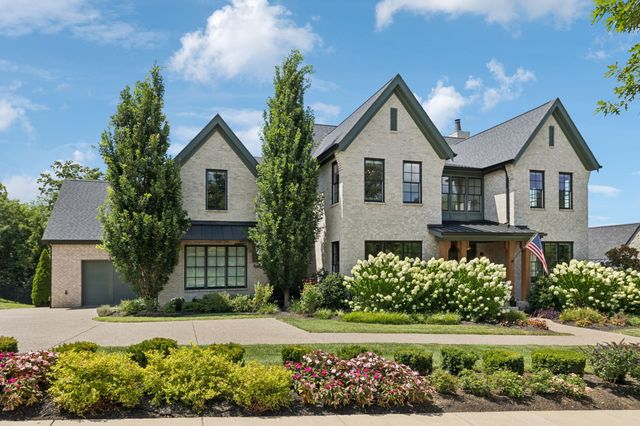 8559 Heirloom Blvd, College Grove, TN 37046