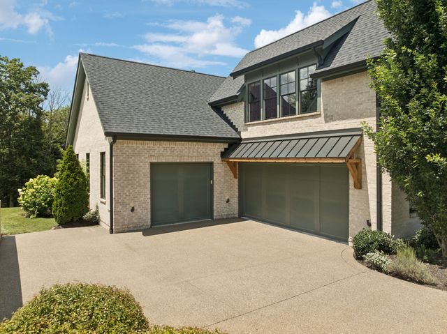 8559 Heirloom Blvd, College Grove, TN 37046