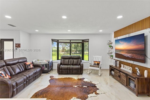 26480 SW 187th Ave, Homestead, FL 33031