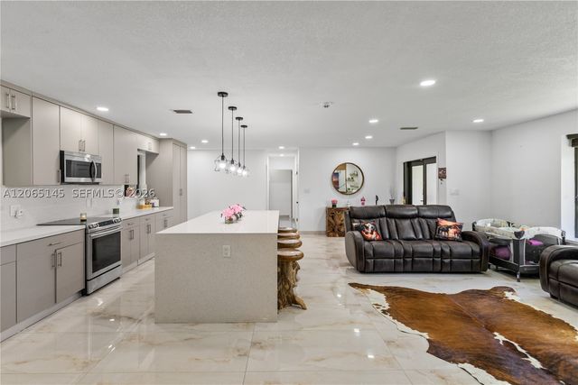 26480 SW 187th Ave, Homestead, FL 33031