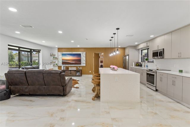 26480 SW 187th Ave, Homestead, FL 33031