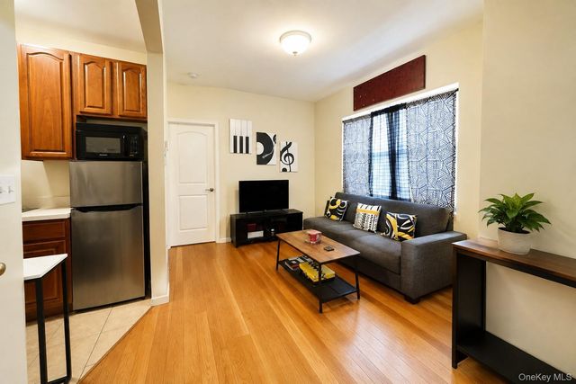 10228 Jamaica Avenue, Richmond Hill, NY 11418