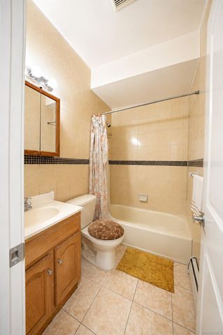 10228 Jamaica Avenue, Richmond Hill, NY 11418