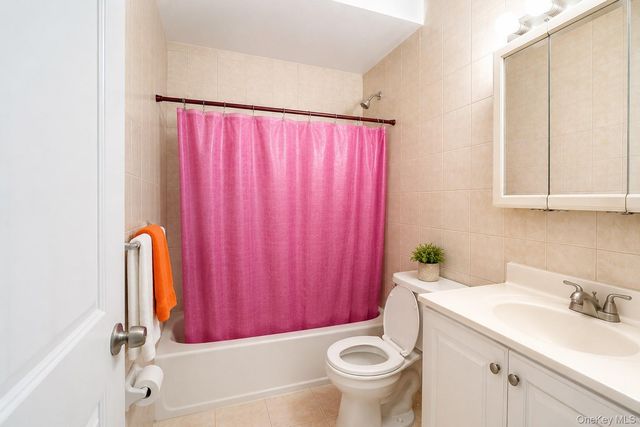 10228 Jamaica Avenue, Richmond Hill, NY 11418