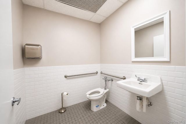 10228 Jamaica Avenue, Richmond Hill, NY 11418