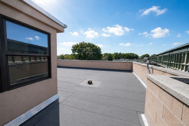 10228 Jamaica Avenue, Richmond Hill, NY 11418
