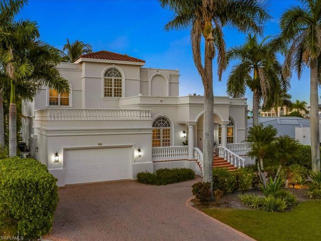 239 Channel DR, Naples, FL 34108