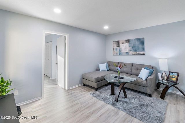 1441 Sheafe Avenue NE 105, Palm Bay, FL 32905