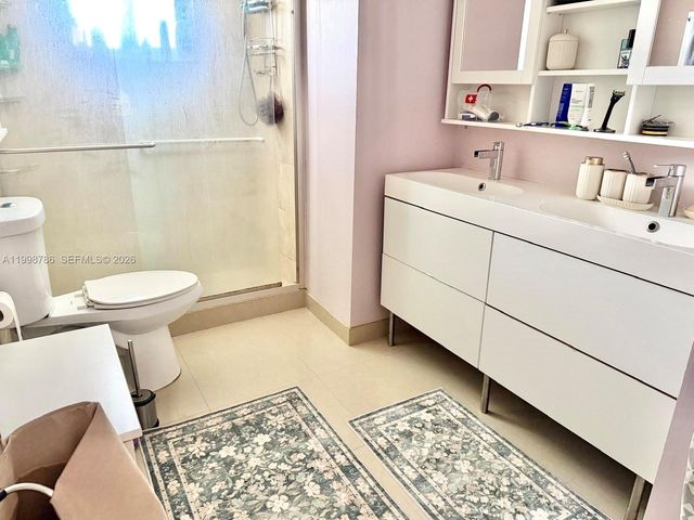 1150 NE 191st St 38, Miami, FL 33179