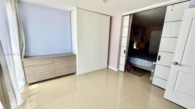 1150 NE 191st St 38, Miami, FL 33179