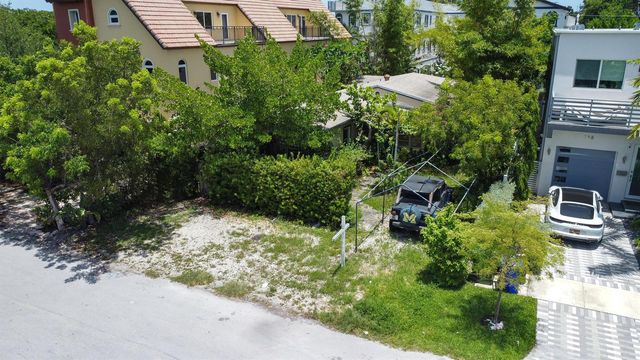 640 NE 8th Avenue, Fort Lauderdale, FL 33304