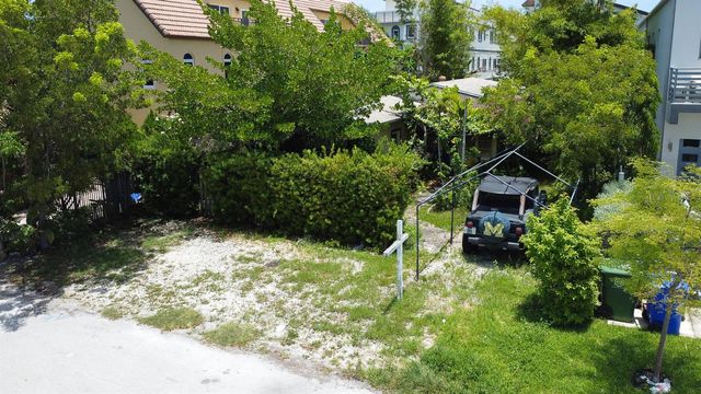640 NE 8th Avenue, Fort Lauderdale, FL 33304