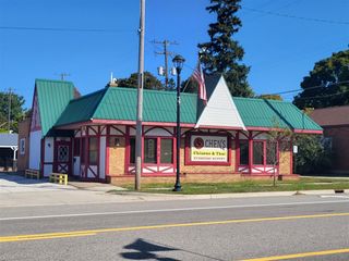 212 E Colby Street, Whitehall, MI 49461