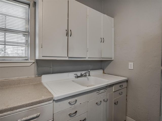 1226 NW 8th Street, Oklahoma City, OK 73106