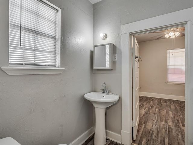 1226 NW 8th Street, Oklahoma City, OK 73106