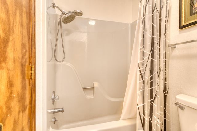 187 Clubhouse Drive Apt 22, Branson, MO 65616