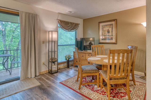 187 Clubhouse Drive Apt 22, Branson, MO 65616