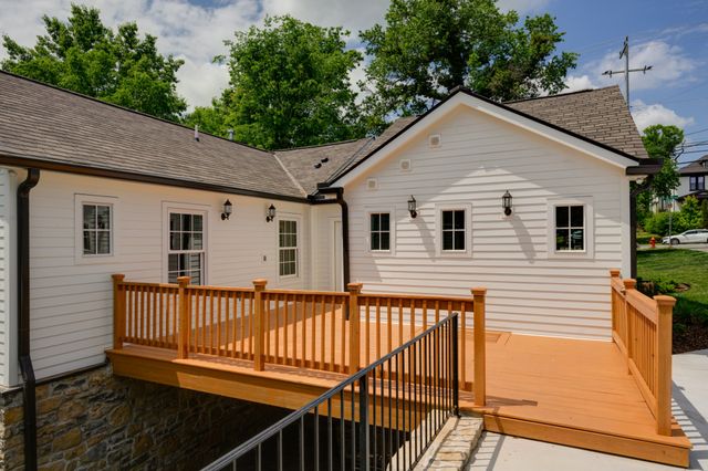 2600 Belmont Blvd, Nashville, TN 37212