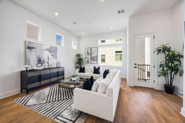 303 Marcella Street K, Houston, TX 77091