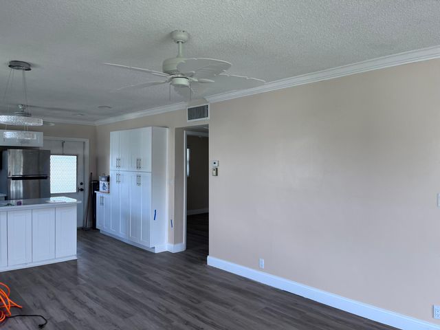 251 S Golf 294, Pompano Beach, FL 33064