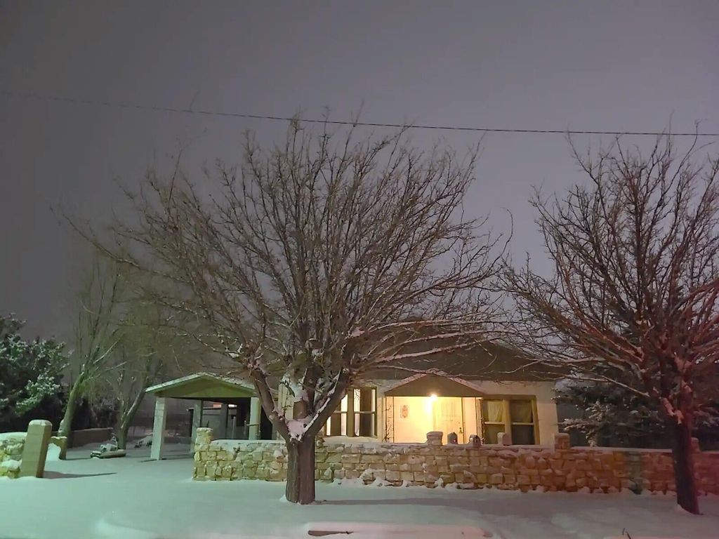 612 N 3rd Street, Belen, NM 87002