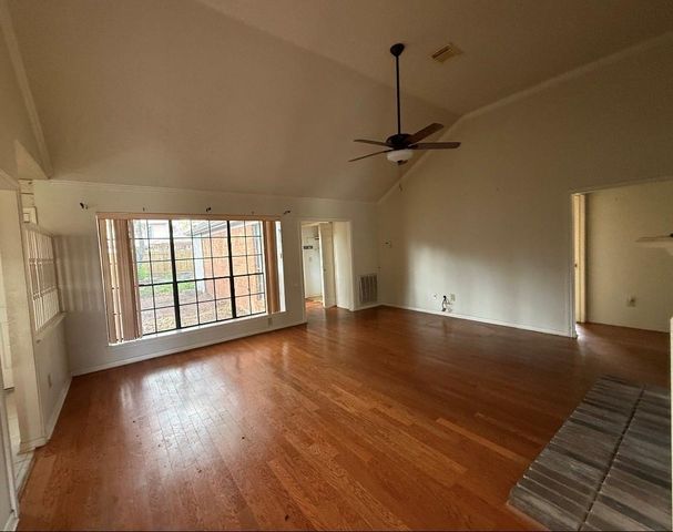 15118 Stoneyview Drive, Houston, TX 77083