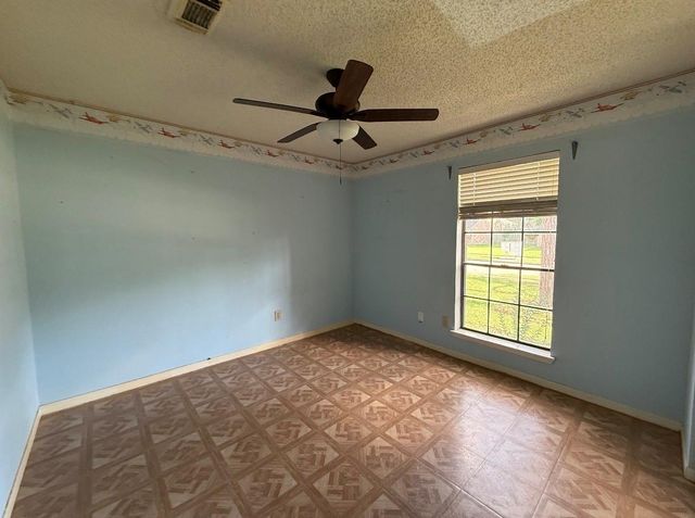 15118 Stoneyview Drive, Houston, TX 77083
