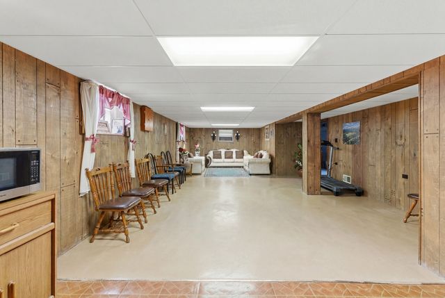 558 Manistee Avenue, Calumet City, IL 60409