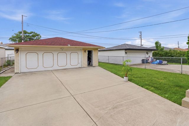 558 Manistee Avenue, Calumet City, IL 60409