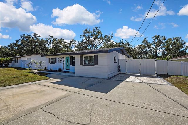 1322 W KNOLLWOOD STREET, Tampa, FL 33604
