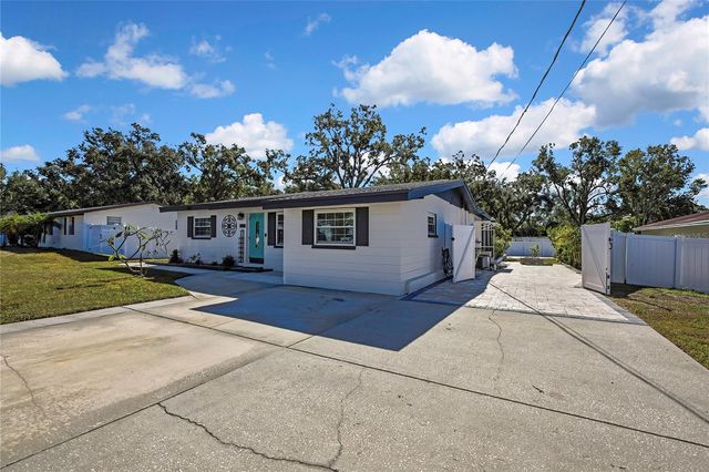 1322 W KNOLLWOOD STREET, Tampa, FL 33604