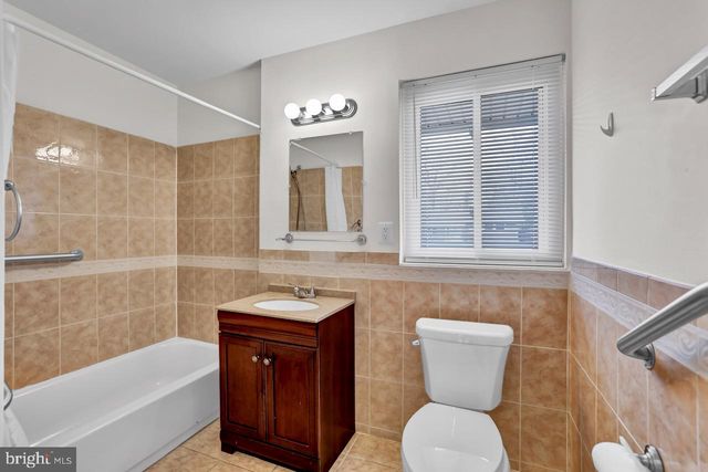 5608 OTTAWA RD, Centreville, VA 20120