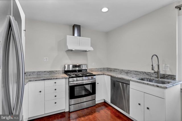 5608 OTTAWA RD, Centreville, VA 20120